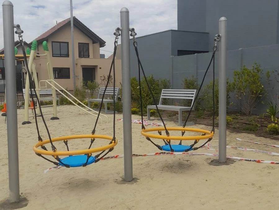 🎠 Columpio Circular Dual: Diversión Inclusiva para Todos - Play Plaza