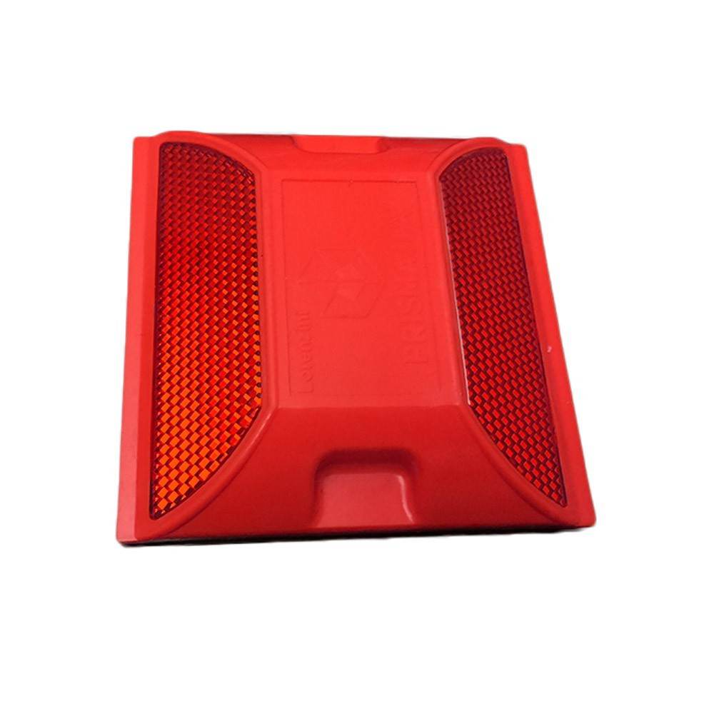 Tacha Primaluz Roja - Play Plaza